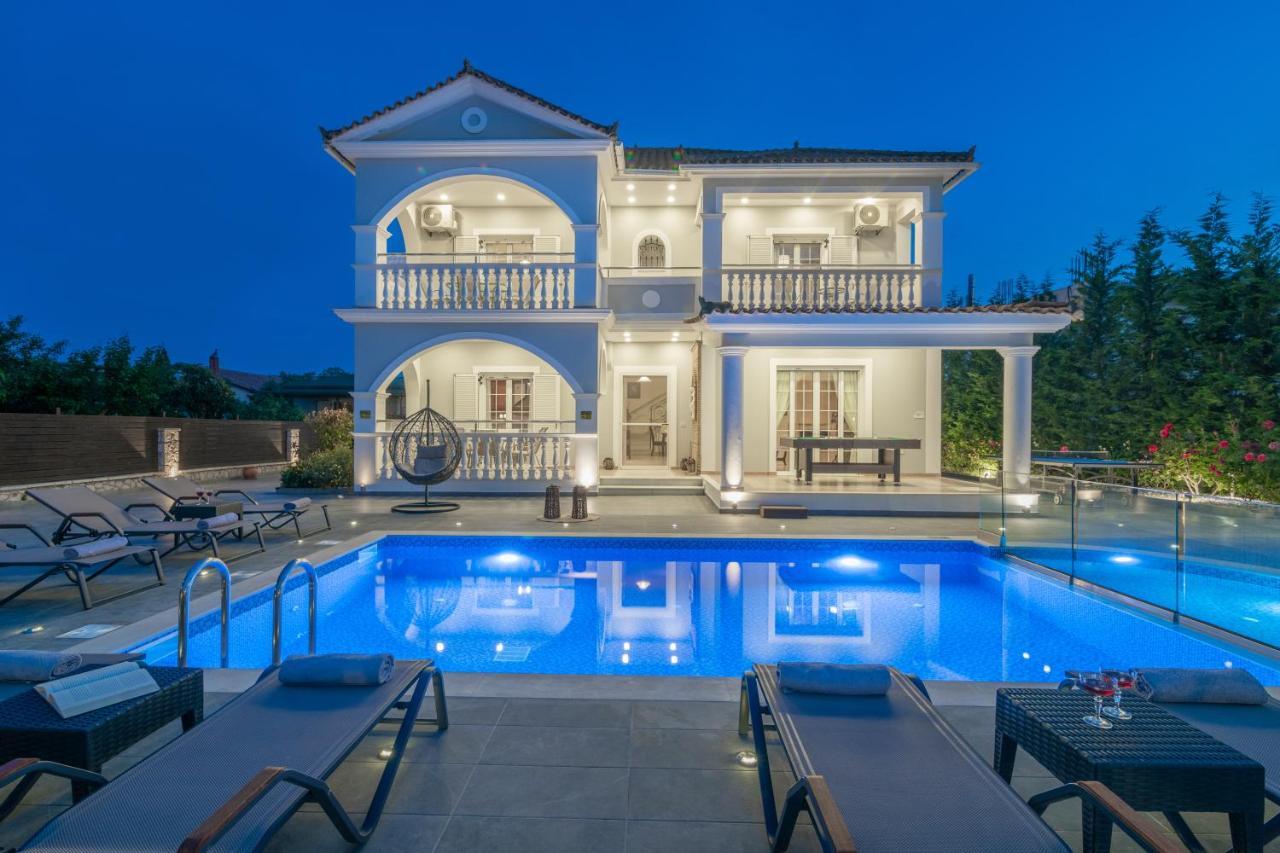 Luxury Villa Vanato & Pool Koukounaria Екстер'єр фото