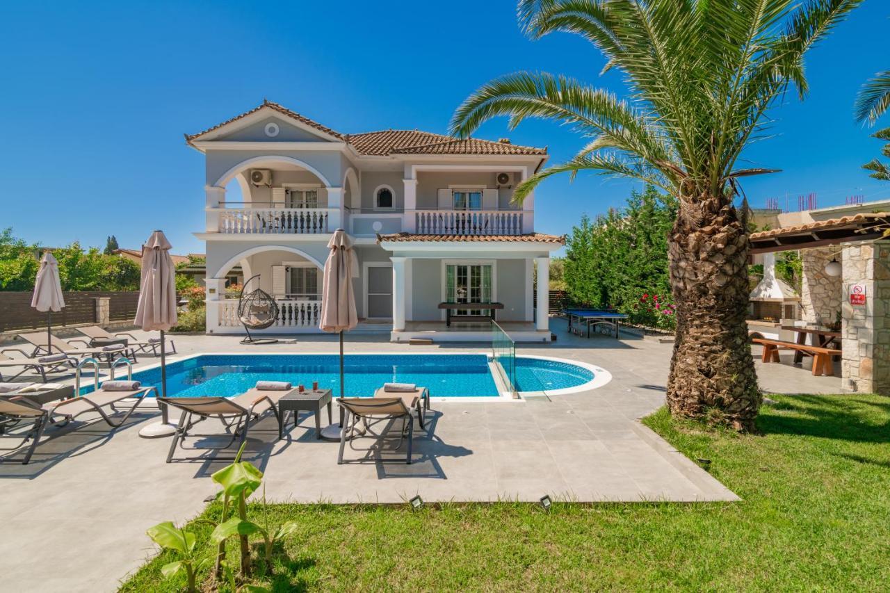 Luxury Villa Vanato & Pool Koukounaria Екстер'єр фото