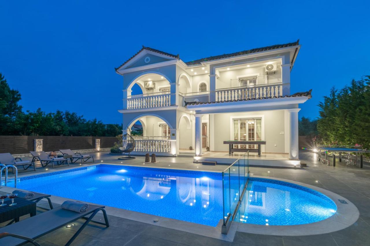 Luxury Villa Vanato & Pool Koukounaria Екстер'єр фото